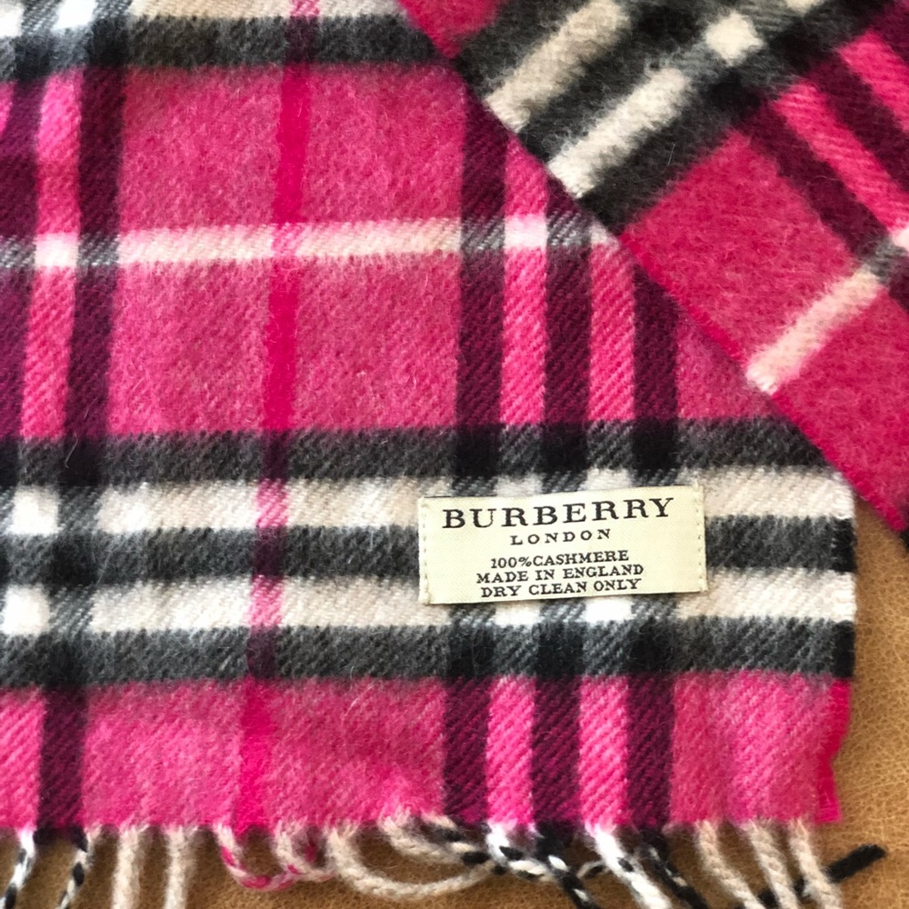 Burberry hot pink cashmere scarf